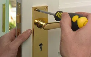 Father Son Locksmith Store Bellwood, IL 708-247-1990 - emergency-locksmith-opening